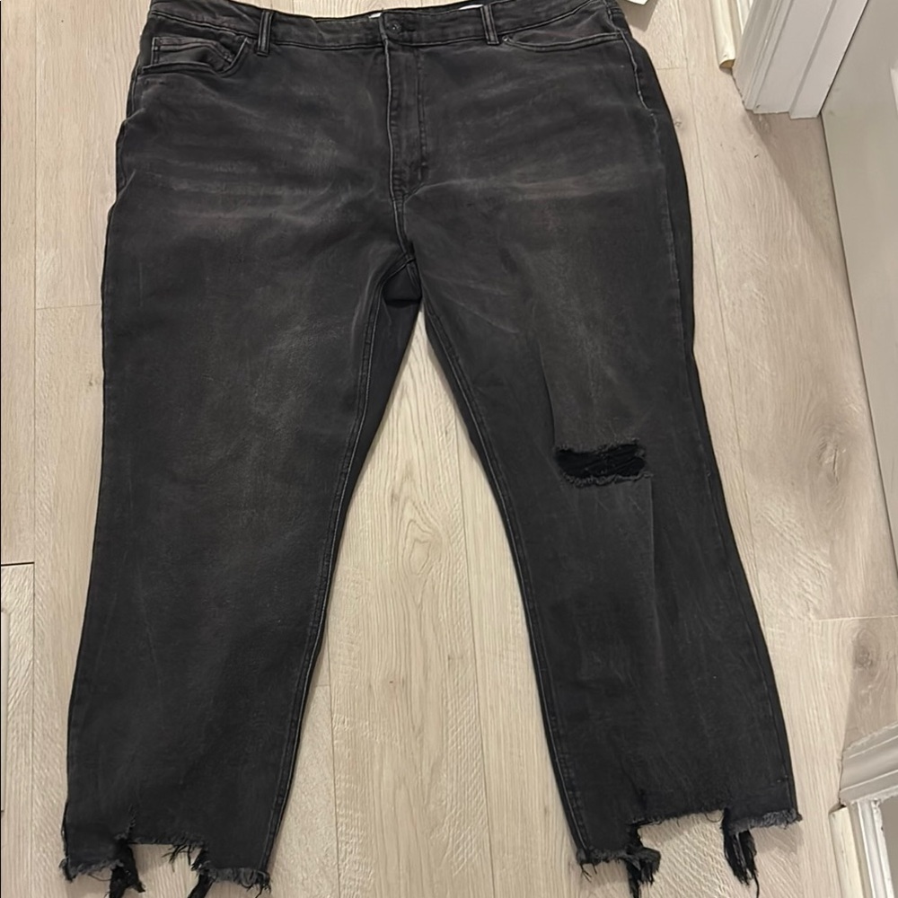 Edgy Black Distressed Jeans